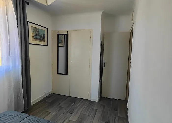 Grand F3 Lumineux 55 M Proche Centre, Plages, Balcon, Clim Apartamento